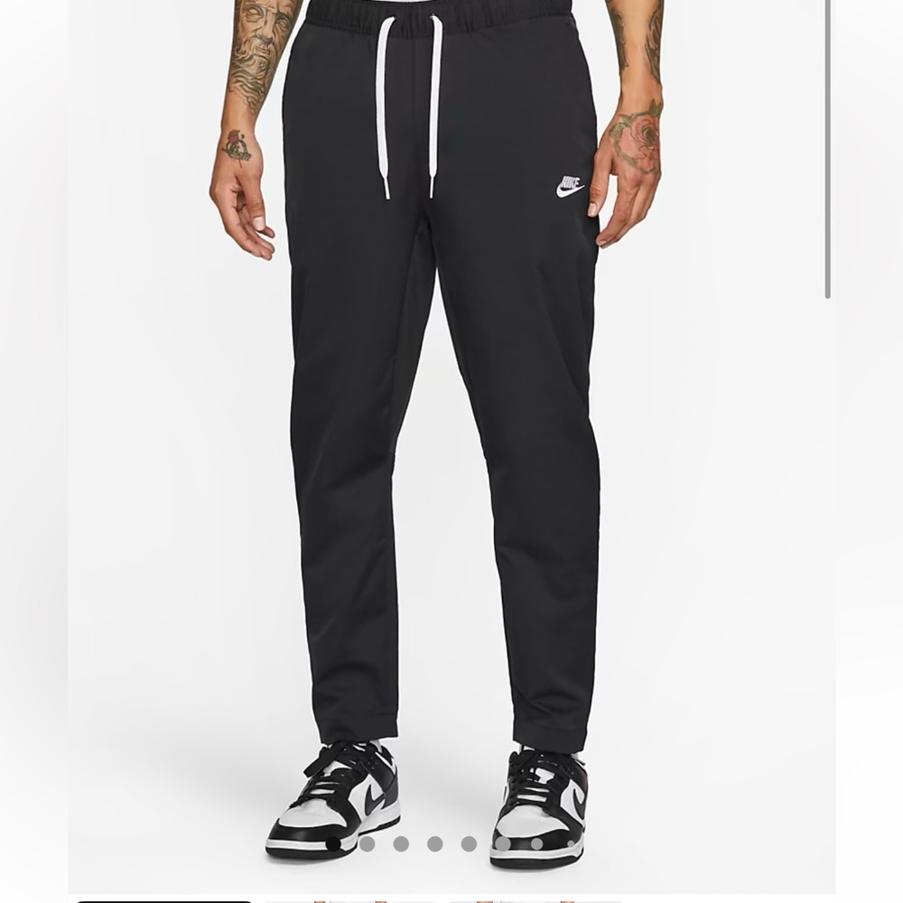 Nike NWT❗️Men’s Tapered Woven Pants